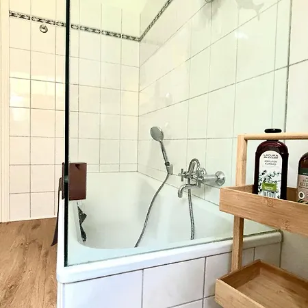 Sandy Coast Souterrain Apartment