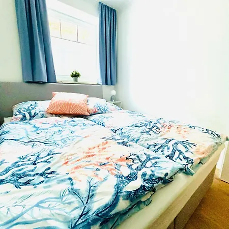 Sandy Coast Souterrain Apartment *